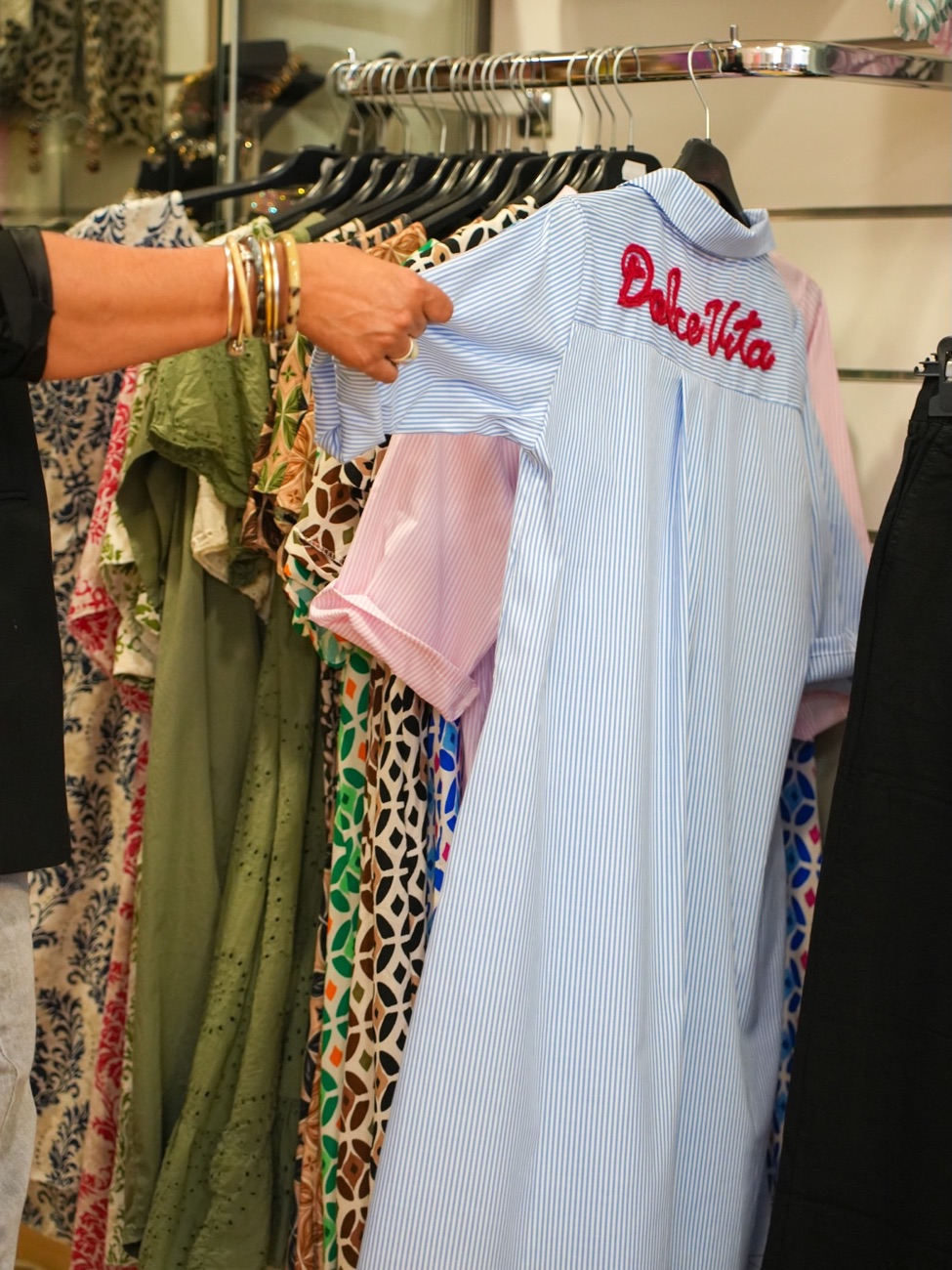 Intérieur de la boutique P'ti Trésor à Béziers